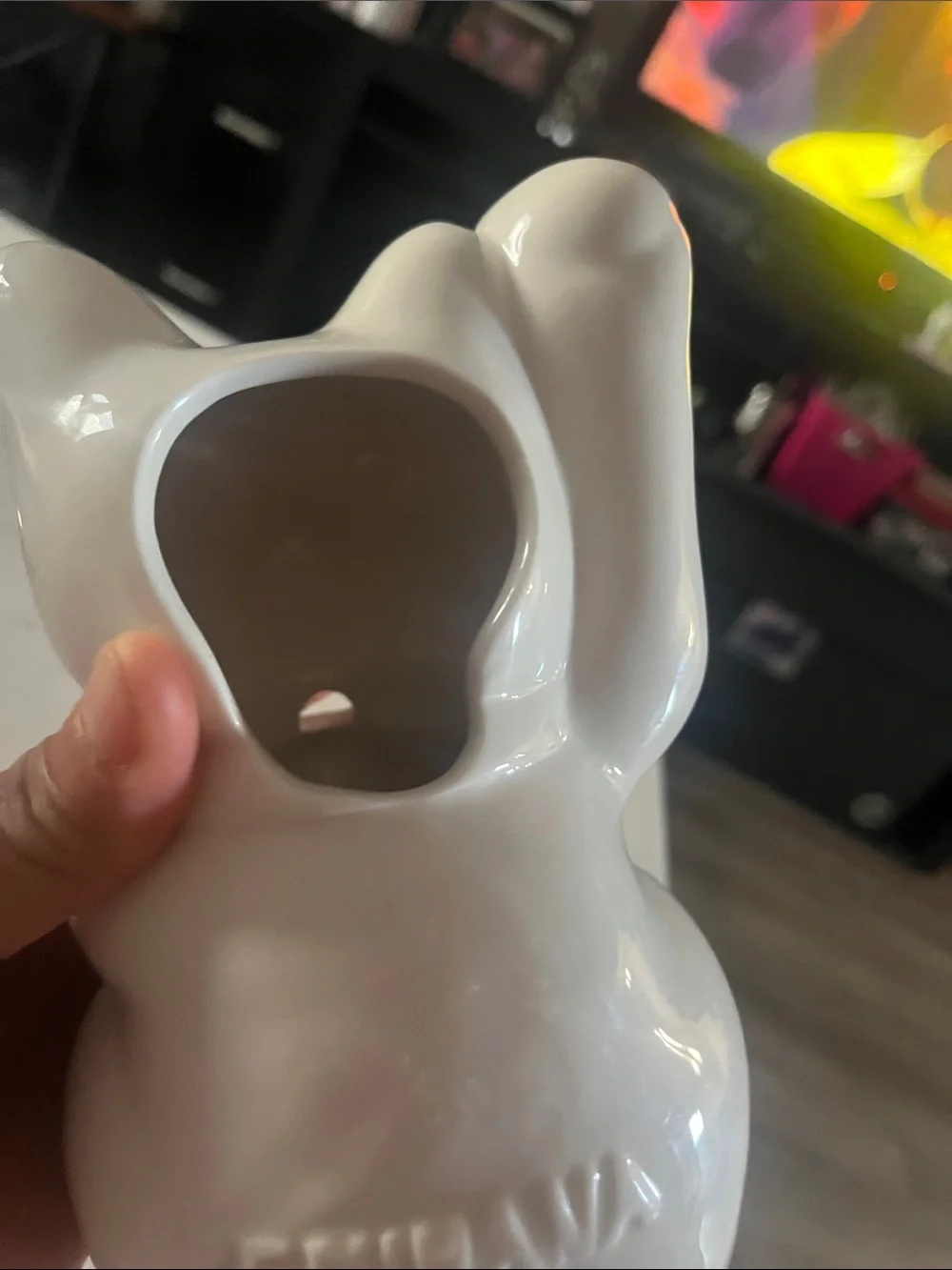 White Ceramic Lucky Cat Figurine Wall Decor